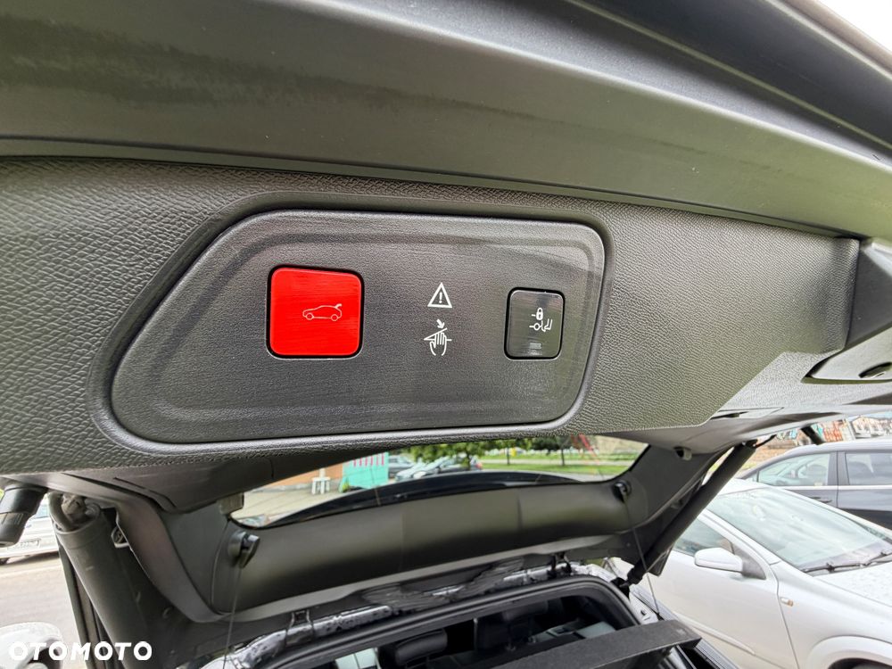 Peugeot 3008 1.5 BlueHDi GT Pack S&S EAT8 - 28