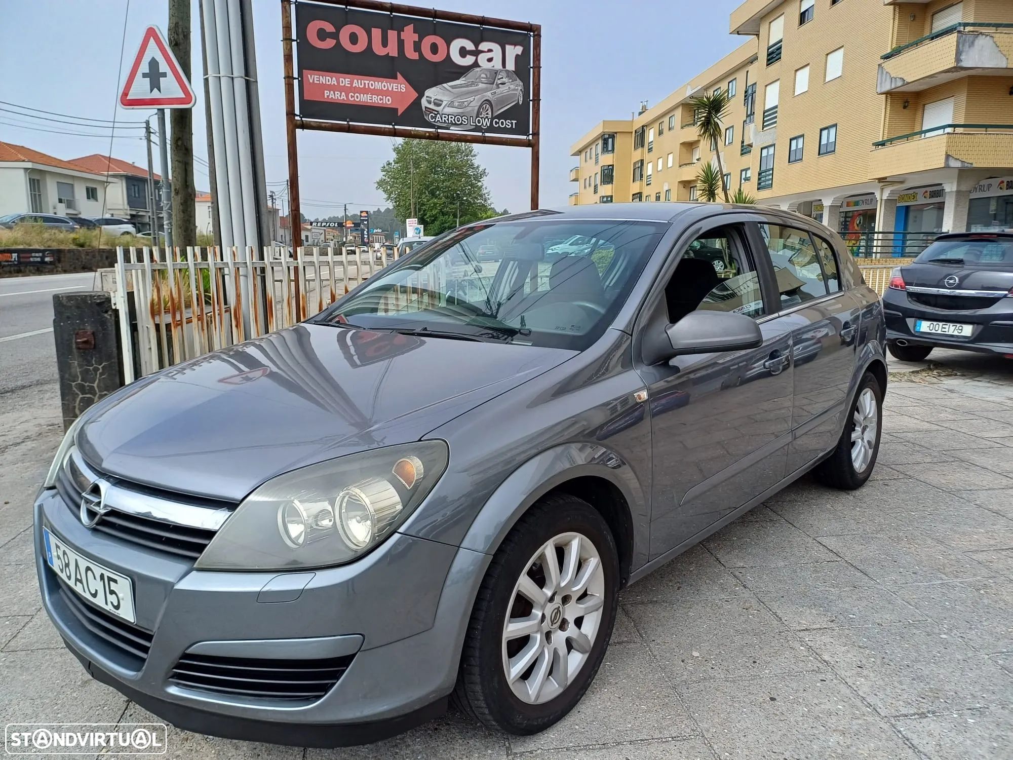 Opel Astra 1.3 CDTi Elegance - 1
