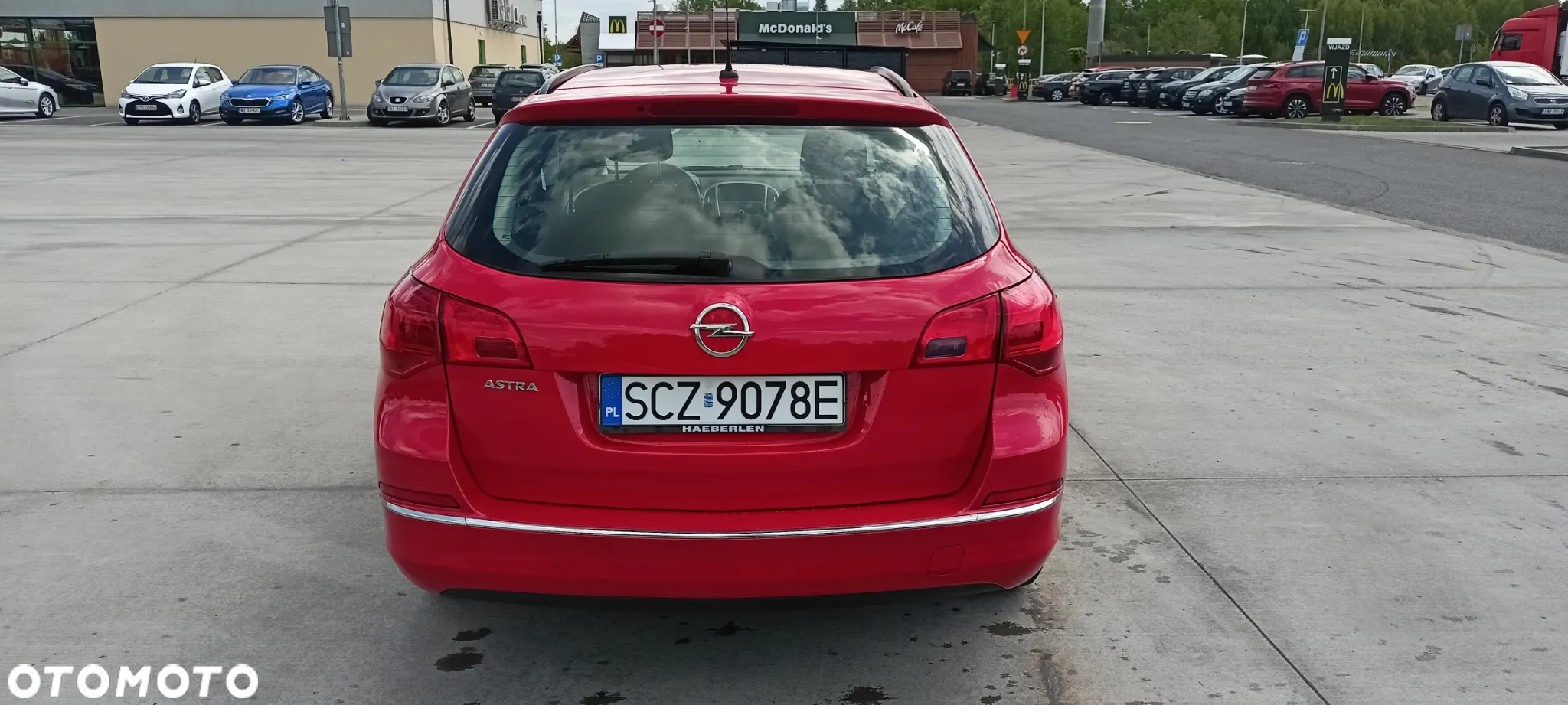Opel Astra 1.6 Color Edition - 11
