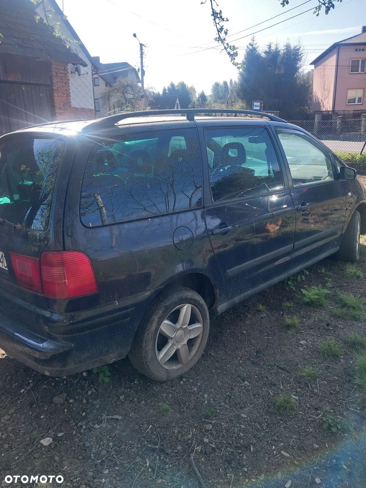 Seat Alhambra 2.0 Reference - 3