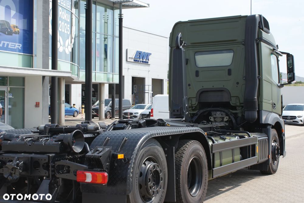 Mercedes-Benz ACTROS - 4