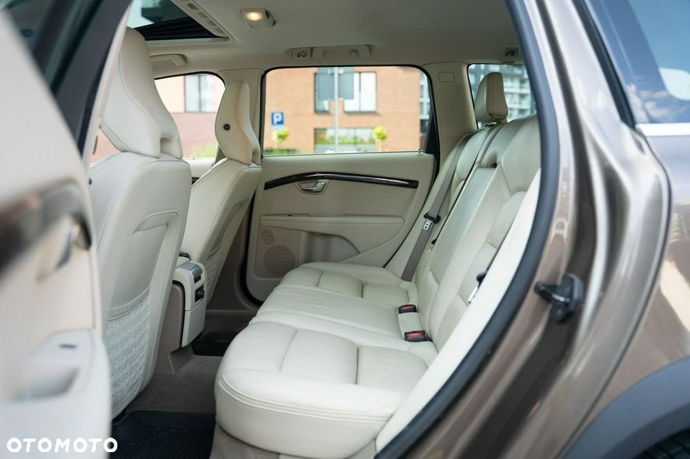 Volvo XC 70 3.2 AWD Summum - 24