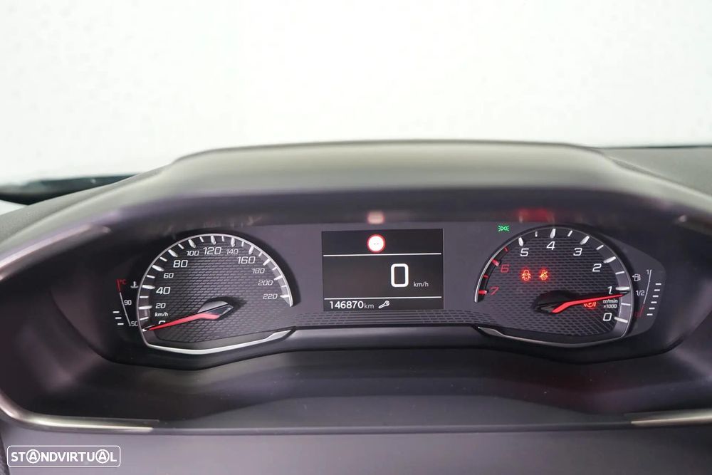Peugeot 2008 1.2 PureTech Allure - 27