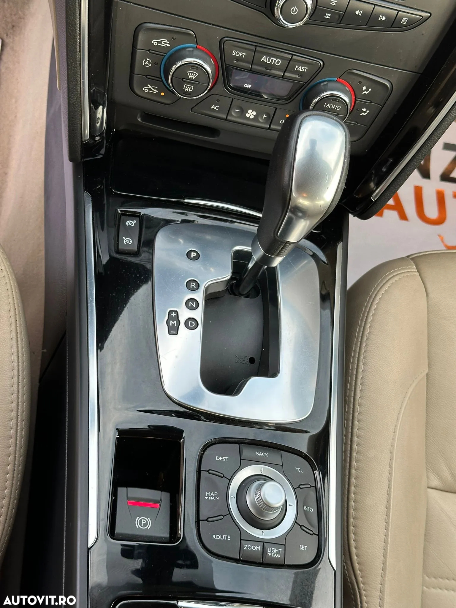 Renault Latitude 2.0 dCi Initiale Aut. - 18