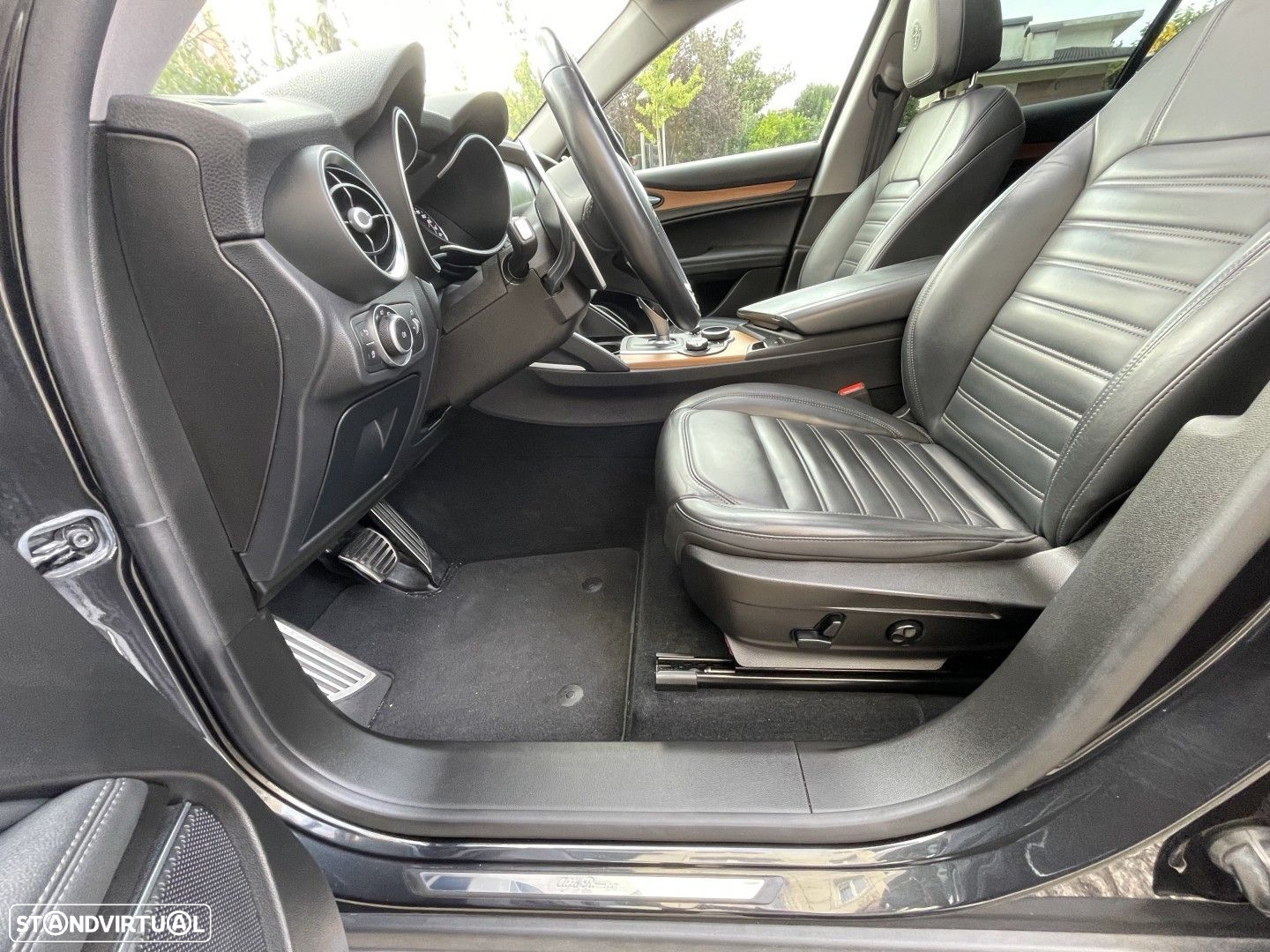 Alfa Romeo Stelvio 2.0 Turbo 16V AT8-Q4 First Edition - 18