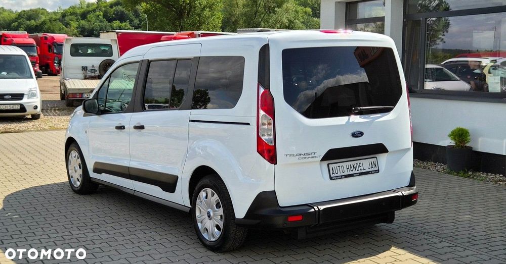 Ford Transit Connect - 13