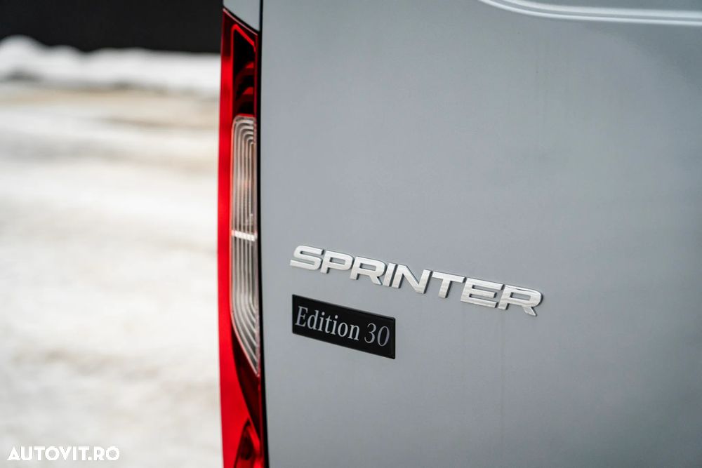 Mercedes-Benz Sprinter 319 CDI furgon - 11