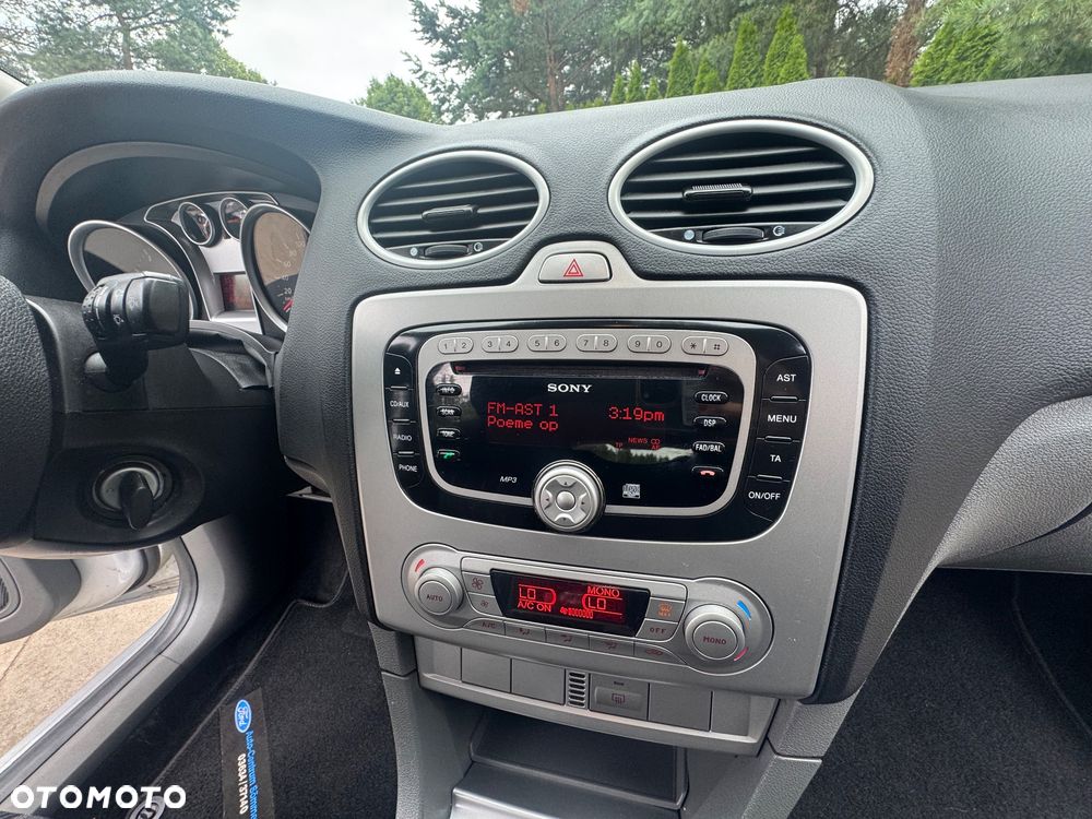 Ford Focus 1.6 Ti-VCT Trend - 14