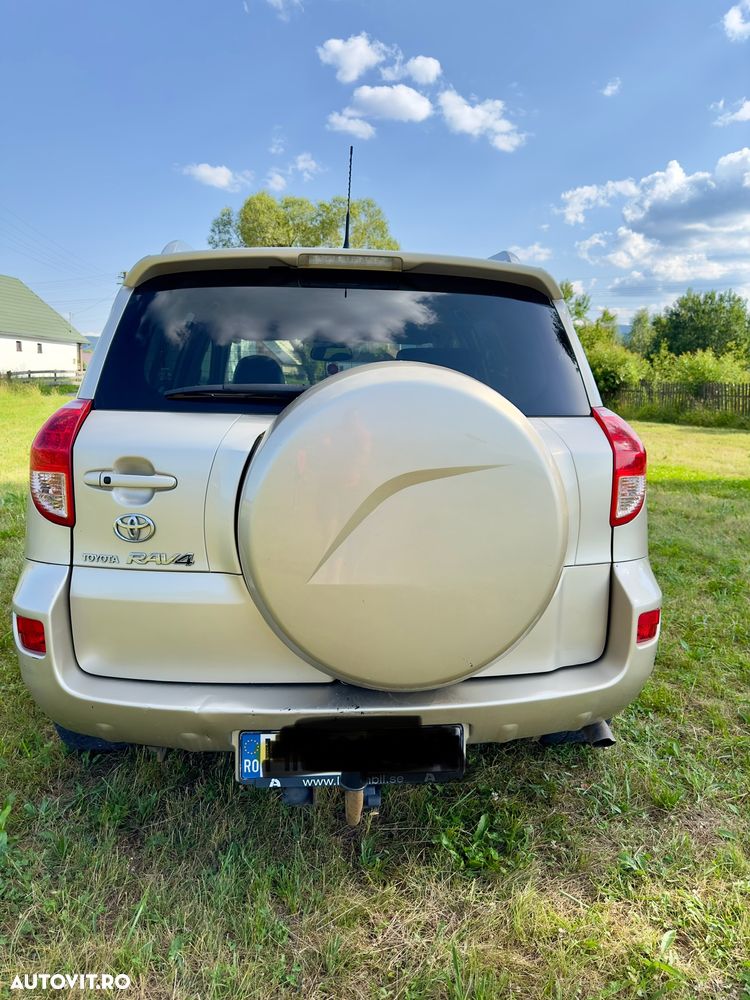 Toyota RAV4 - 3