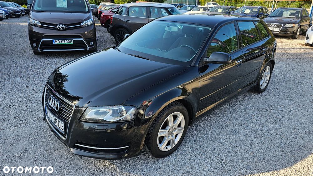 Audi A3 Sportback 1.6 TDI DPF Ambiente S tronic - 24