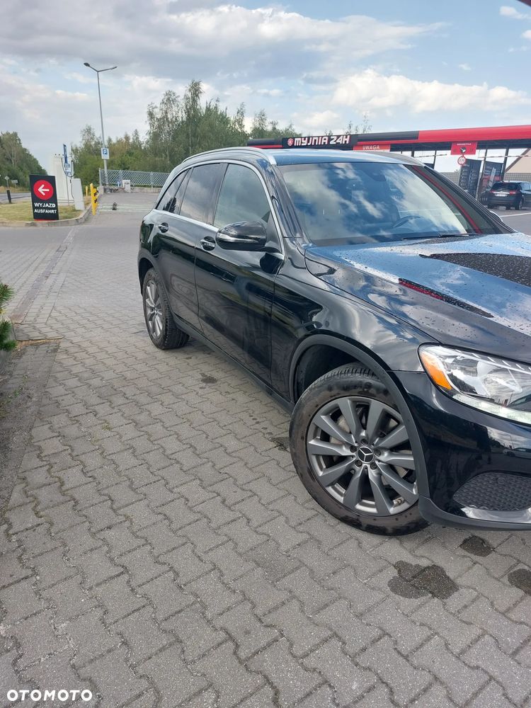 Mercedes-Benz GLC 300 4-Matic - 2