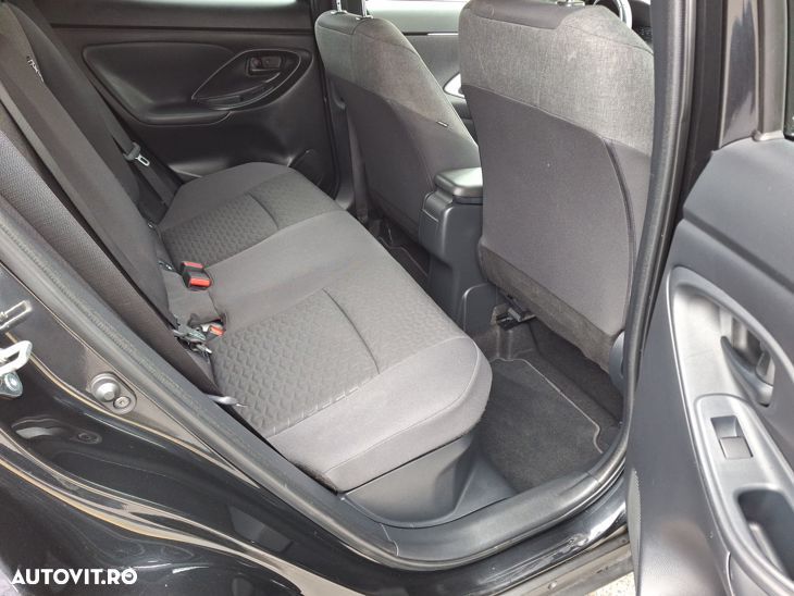 Toyota Yaris - 15