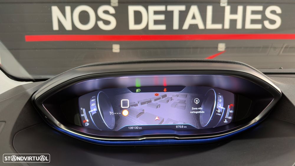 Peugeot 3008 1.2 PureTech Allure J18 - 18