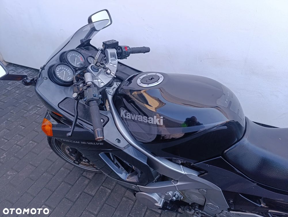 Kawasaki ZZR - 13