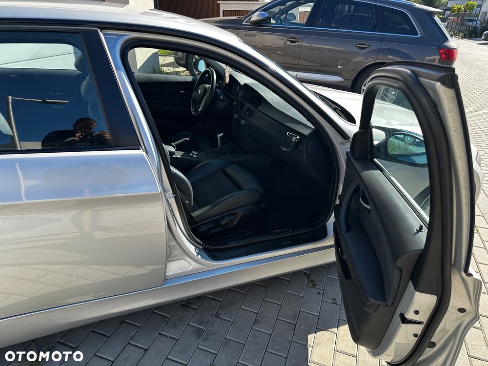 BMW Seria 3 335i - 8