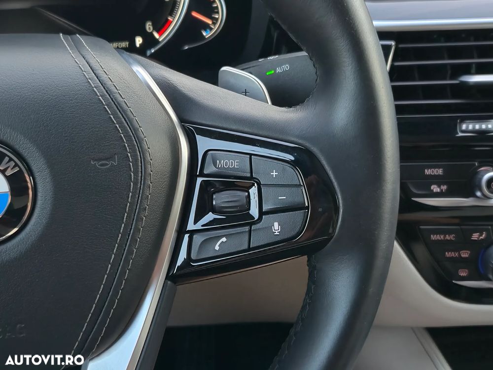 BMW Seria 5 520d Aut. Luxury Line - 22