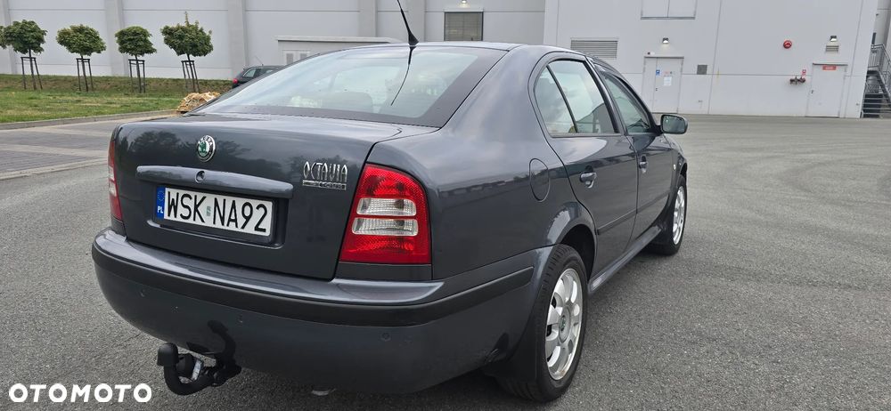 Skoda Octavia 1.6 Active - 20