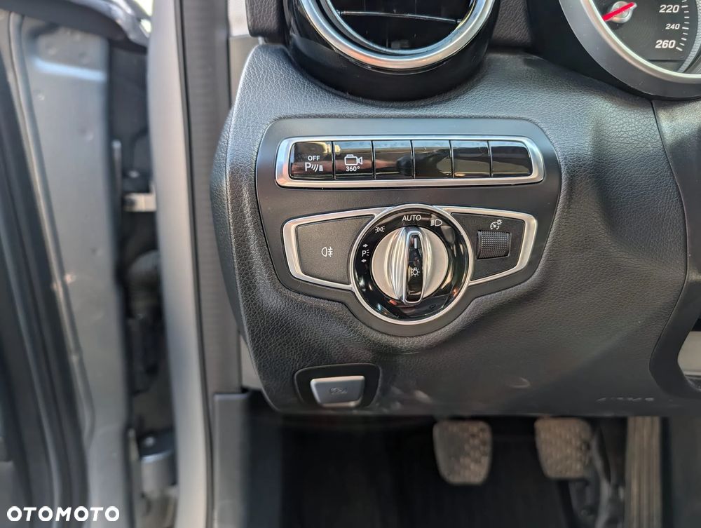 Mercedes-Benz Klasa C 180 - 14