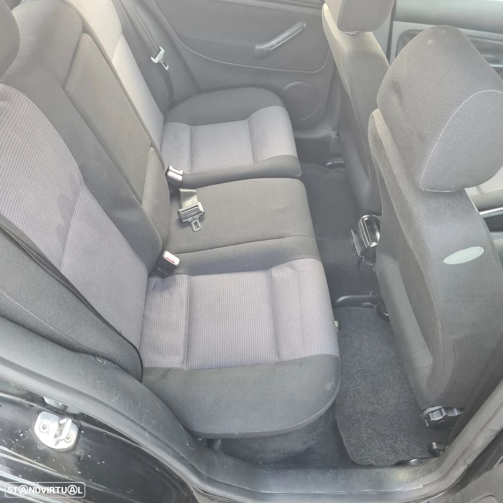VW Golf 1.9 TDi Confortline - 9