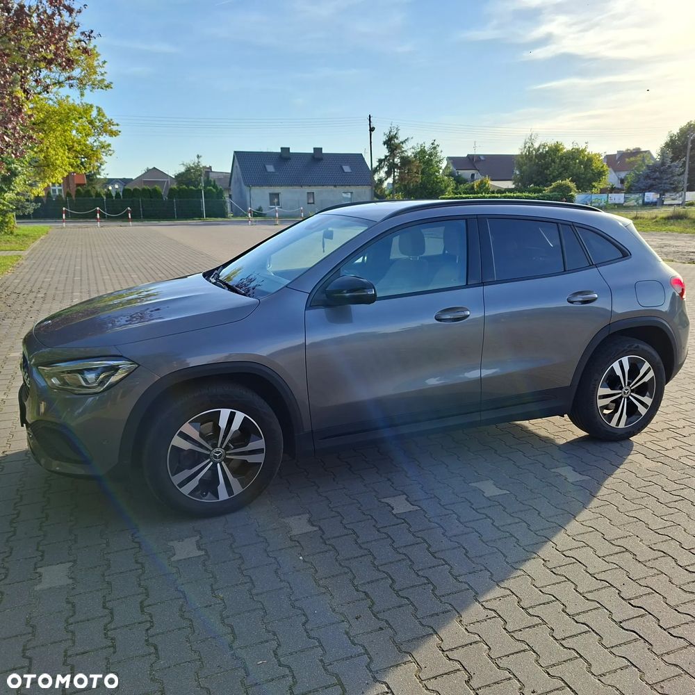 Mercedes-Benz GLA 200 Style - 1