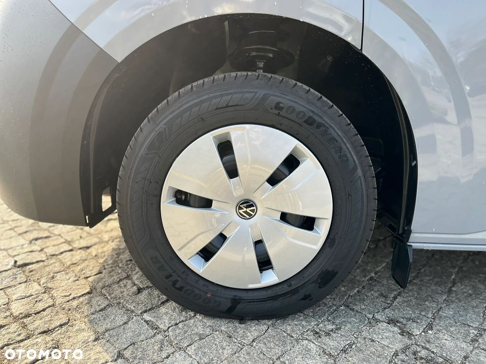 Volkswagen Caravelle - 10