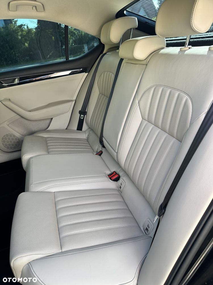 Skoda Superb 2.0 TSI 4x4 L&K DSG - 20