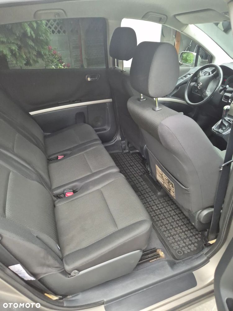 Toyota Corolla Verso 2.0 D-4D - 12