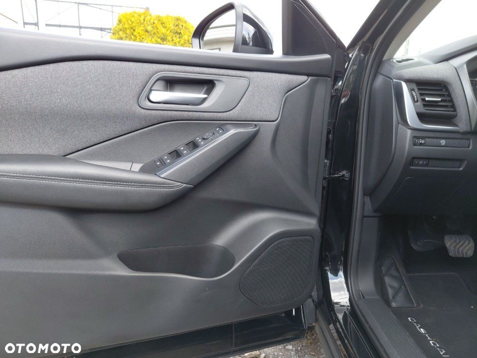 Nissan Qashqai - 11