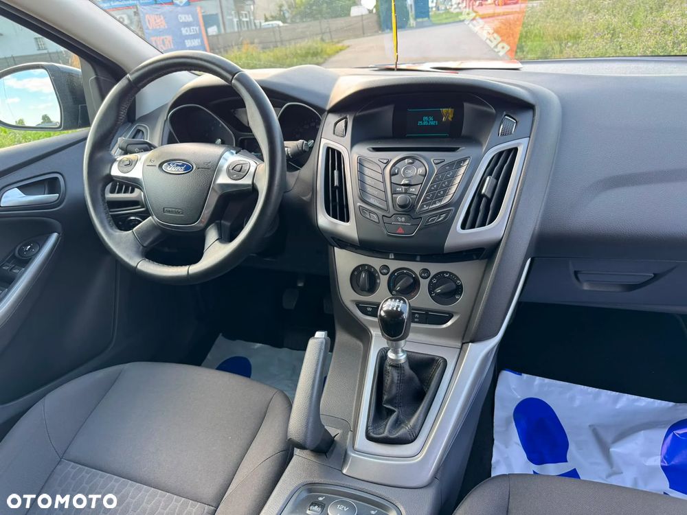 Ford Focus 1.0 EcoBoost Trend - 17