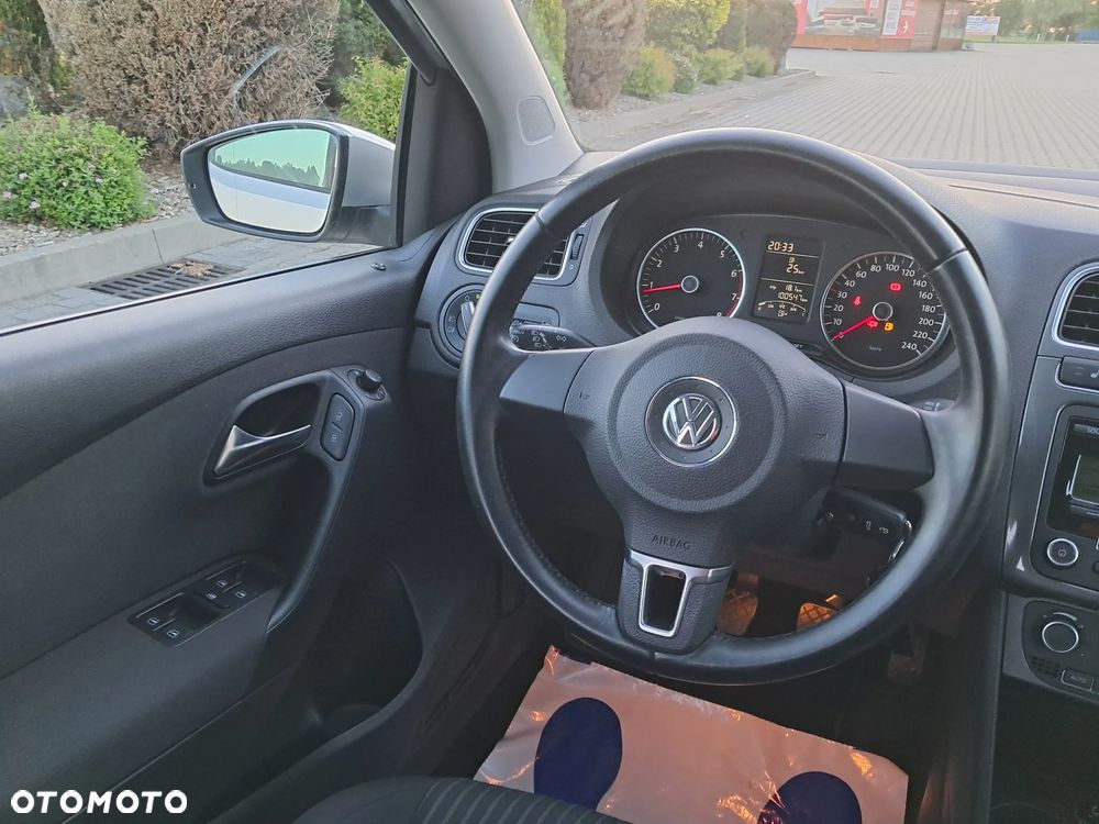 Volkswagen Polo - 17