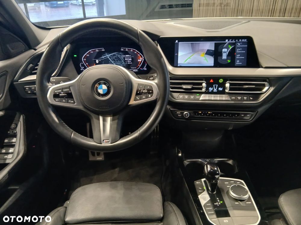 BMW Seria 1 118i M Sport - 4