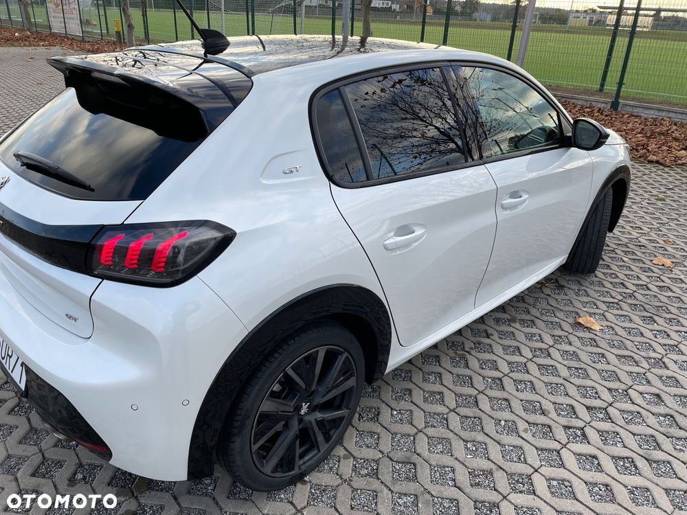 Peugeot 208 1.2 PureTech GT Pack S&S EAT8 - 8