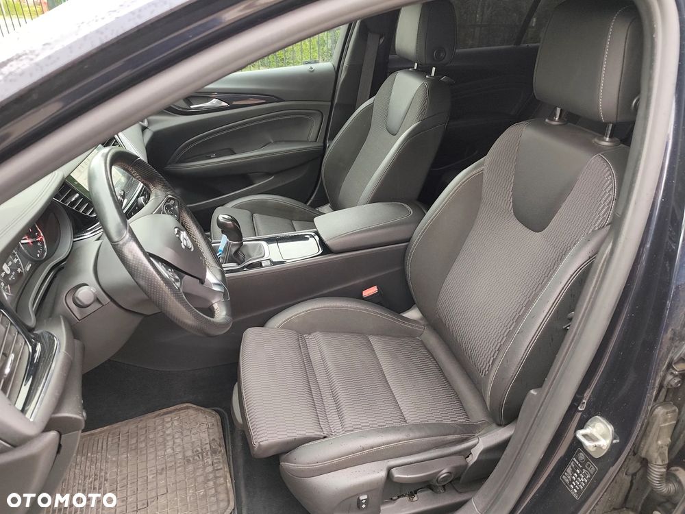 Opel Insignia - 8