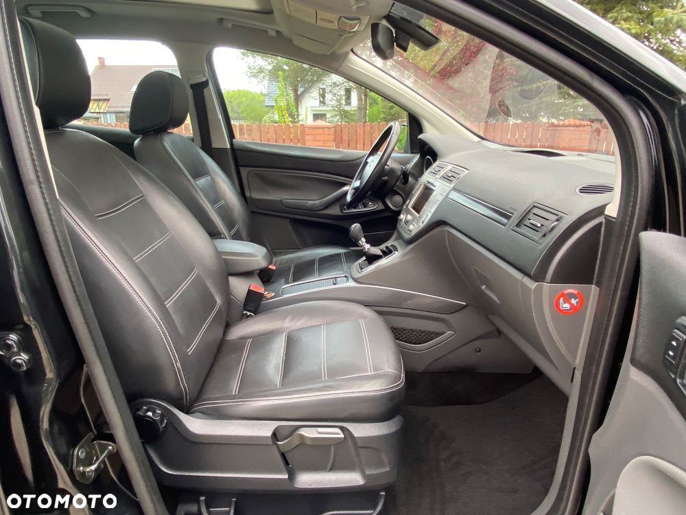 Ford Kuga 2.0 TDCi Titanium - 34
