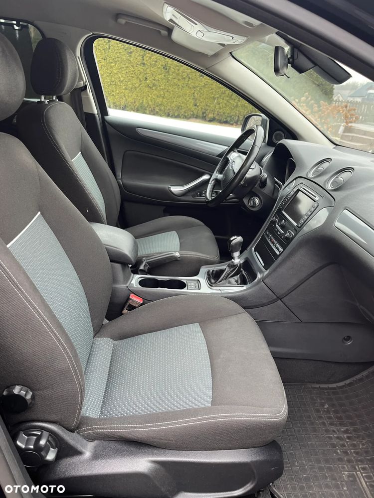 Ford Mondeo SW 2.0 TDCi Ghia - 14