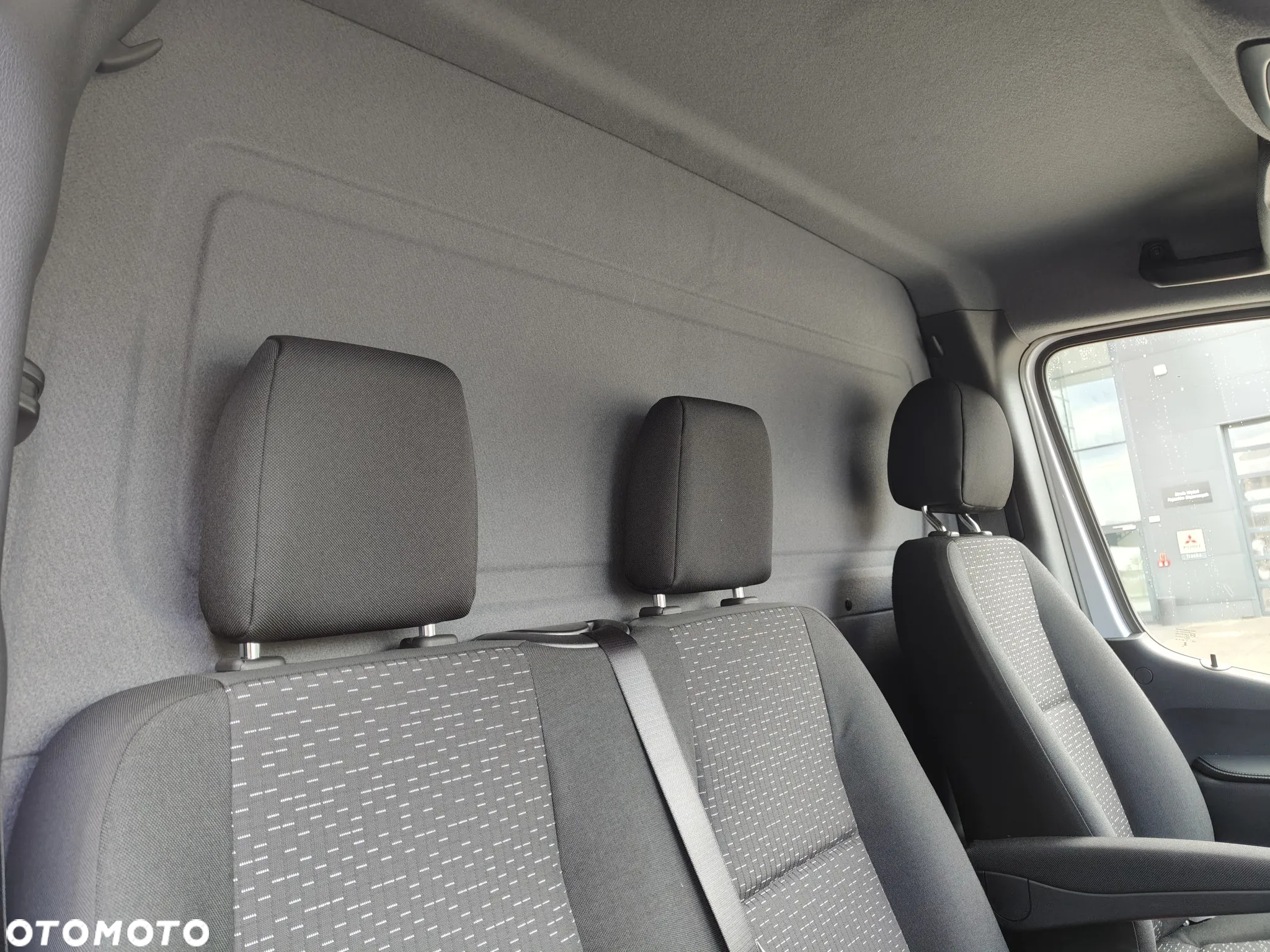 Mercedes-Benz Sprinter - 19