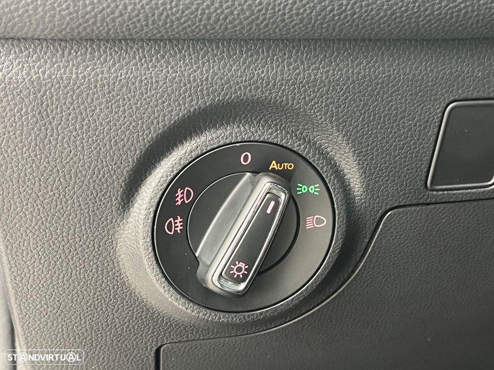 SEAT Arona 1.0 TSI Xcellence DSG - 24