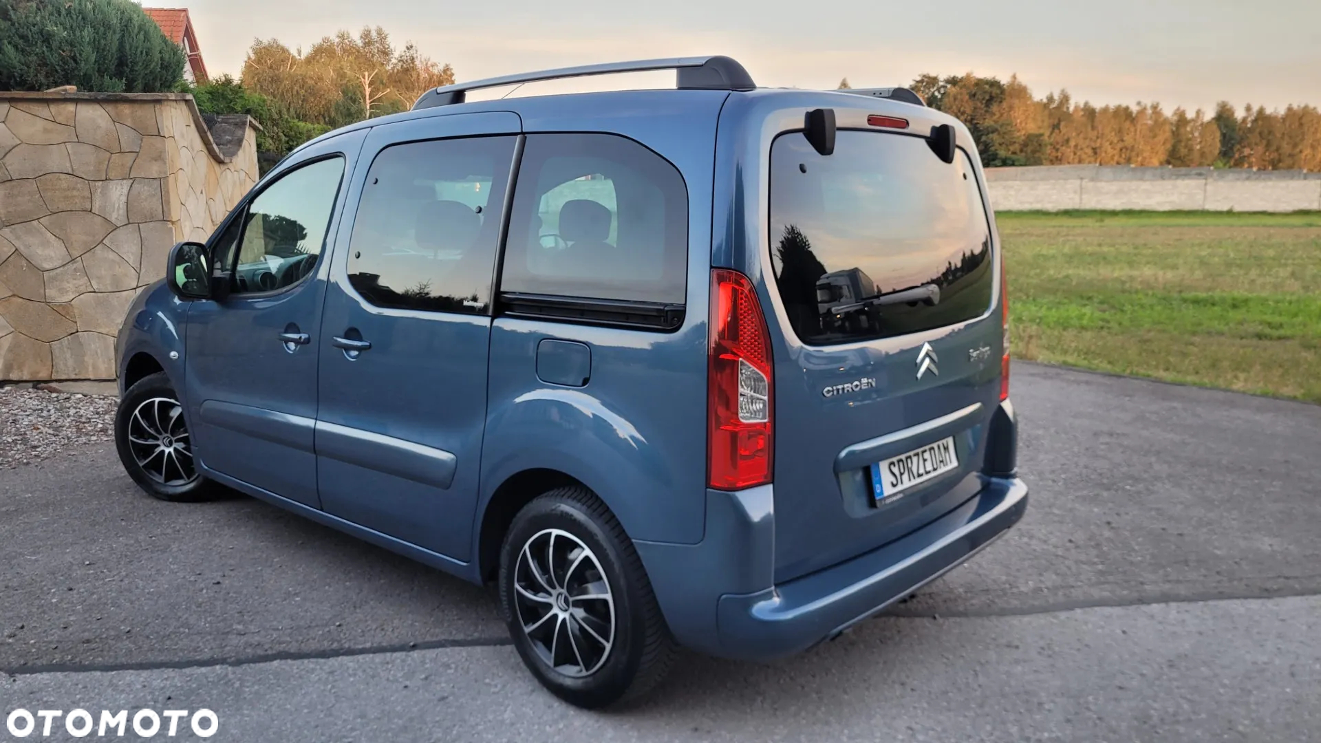 Citroën Berlingo - 12