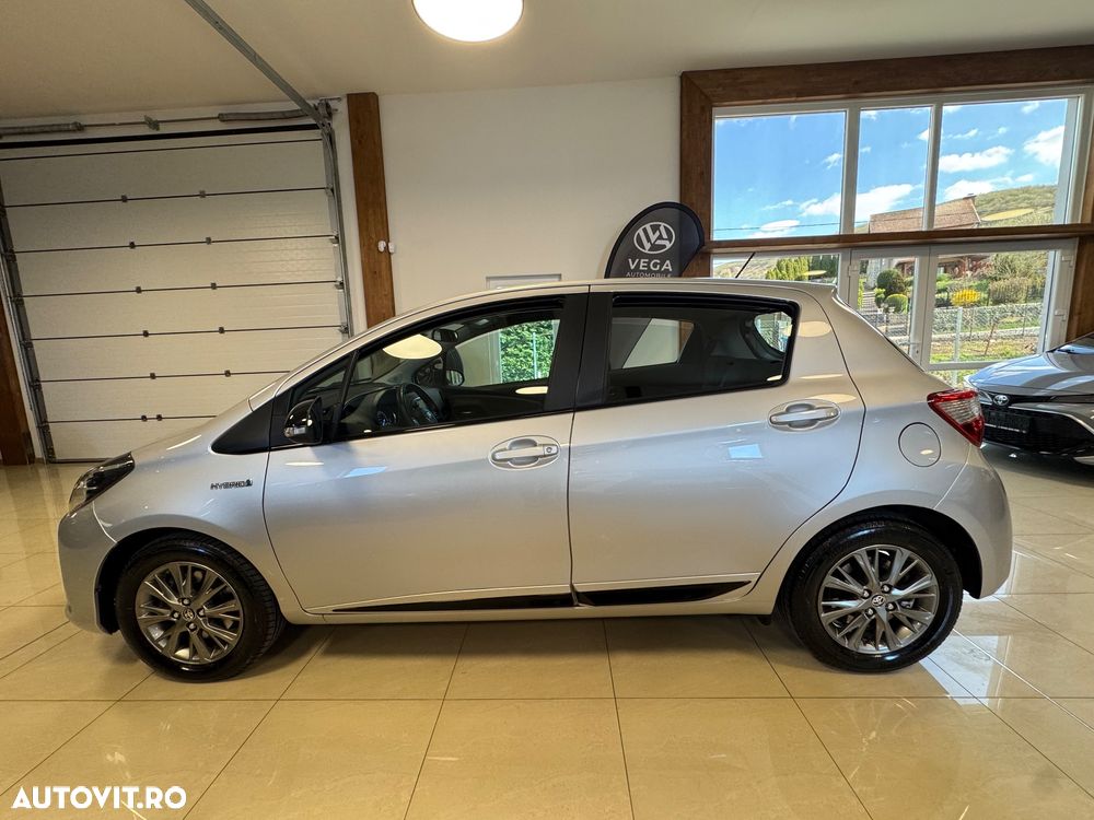 Toyota Yaris 1.5 VVT-i HSD Dynamic - 7