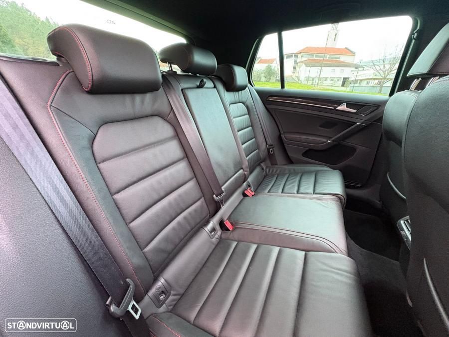 VW Golf 2.0 TSi GTi DSG Performance - 32