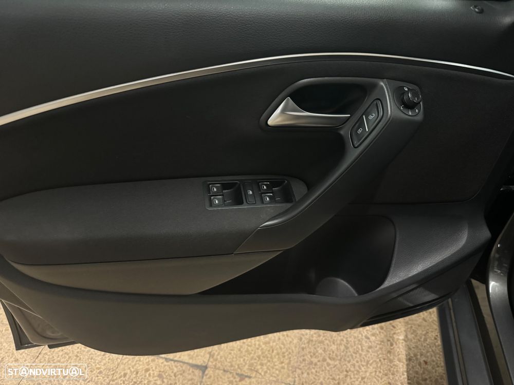 VW Polo 1.0 Confortline Nav - 6