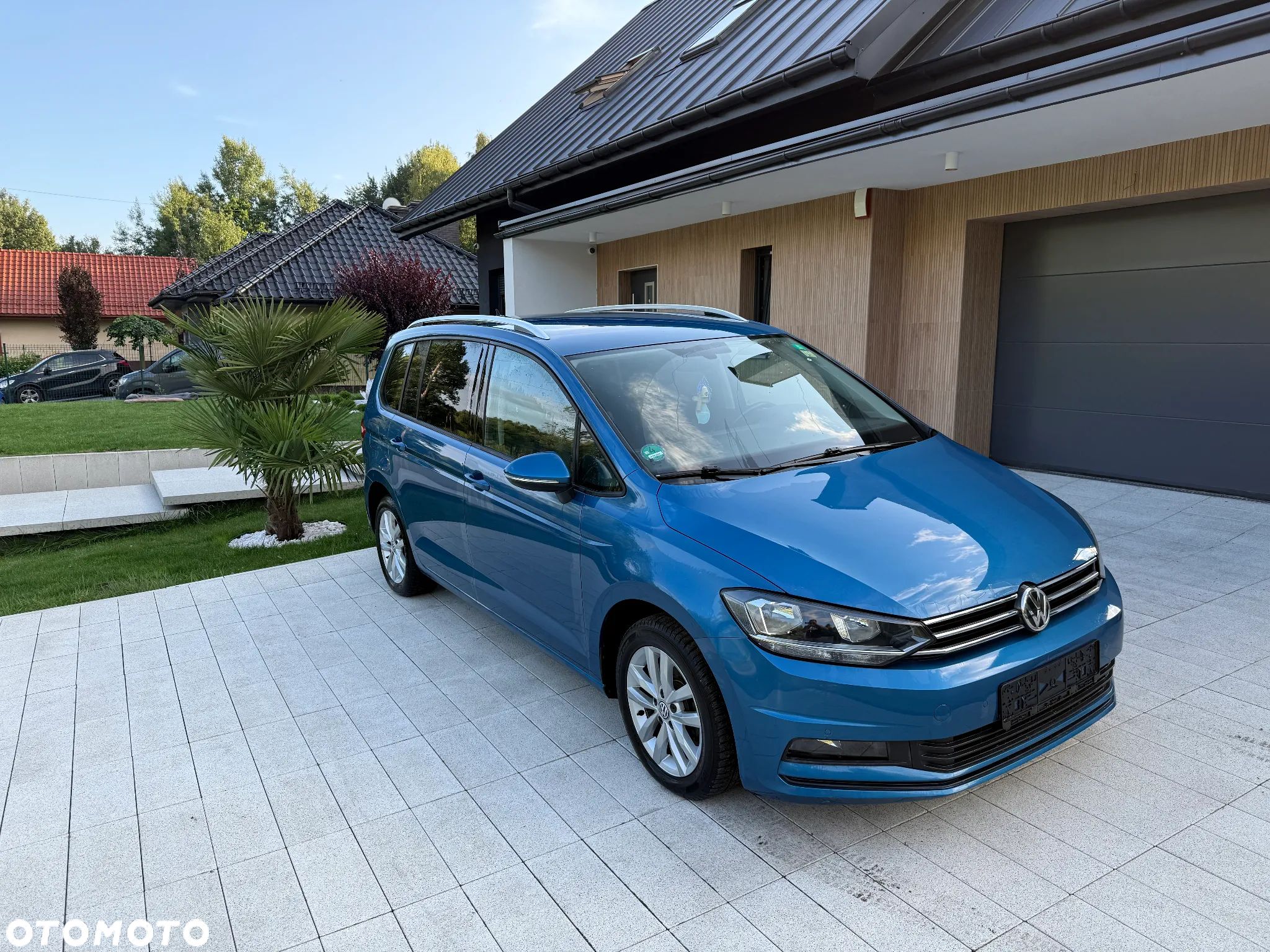Volkswagen Touran 1.6 TDI SCR (BlueMotion Technology) DSG Comfortline - 1