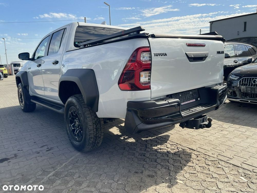 Toyota Hilux 4x4 Double Cab Autm GR Sport - 23