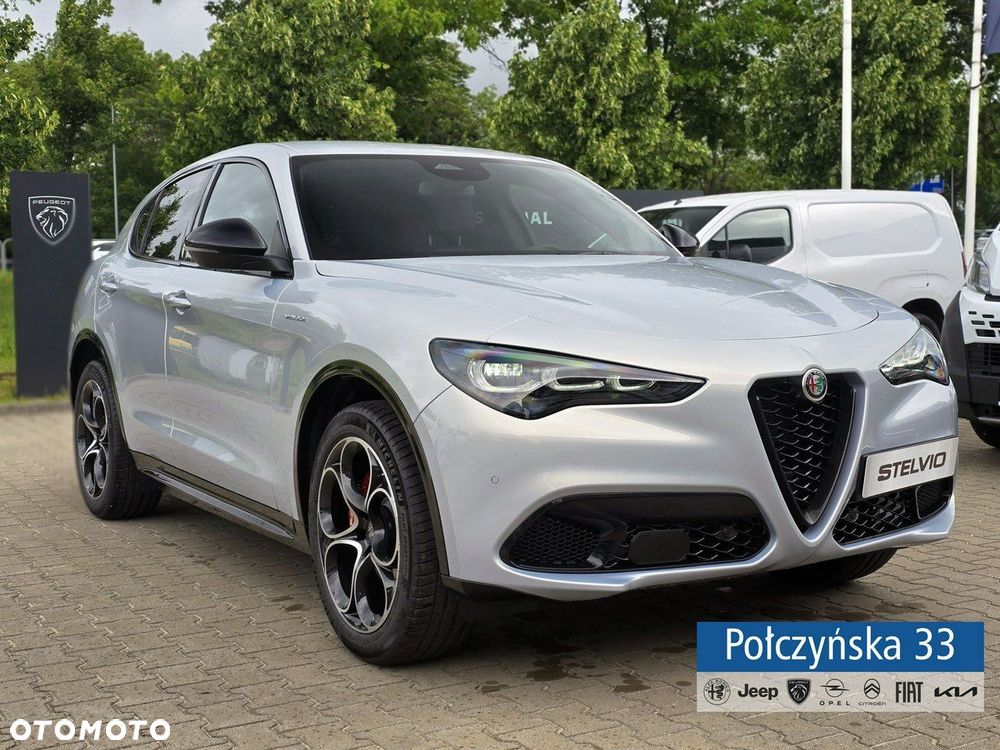 Alfa Romeo Stelvio - 4