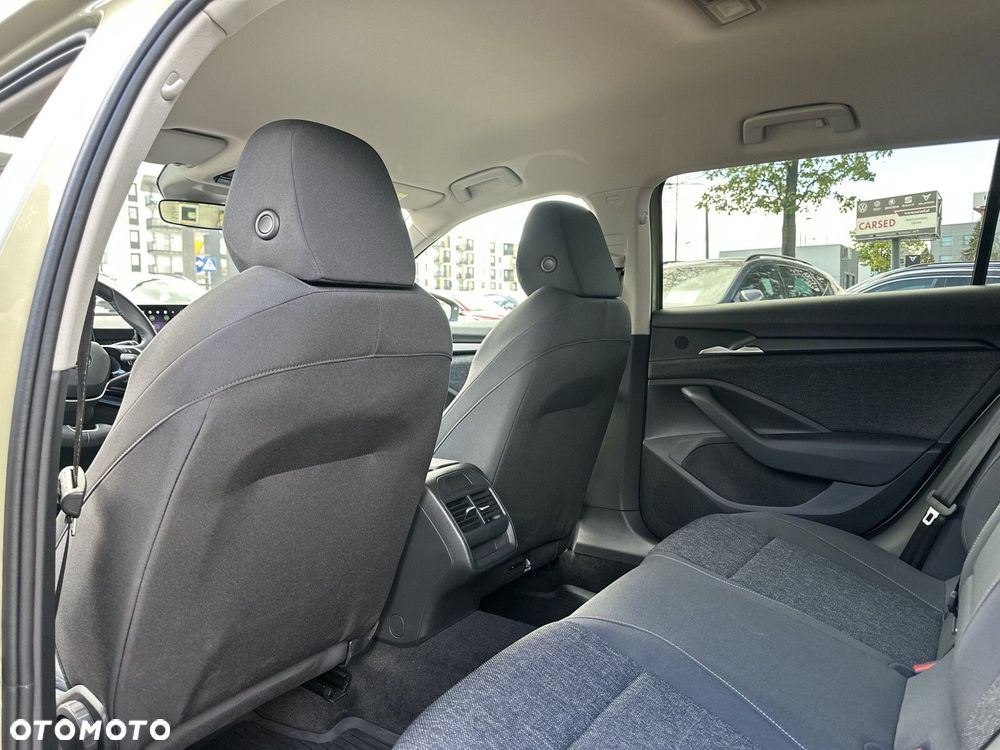 Skoda Superb 1.5 TSI mHEV Essence DSG - 36