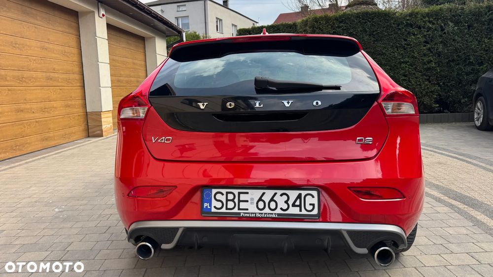 Volvo V40 D2 Drive-E R-Design Momentum - 8