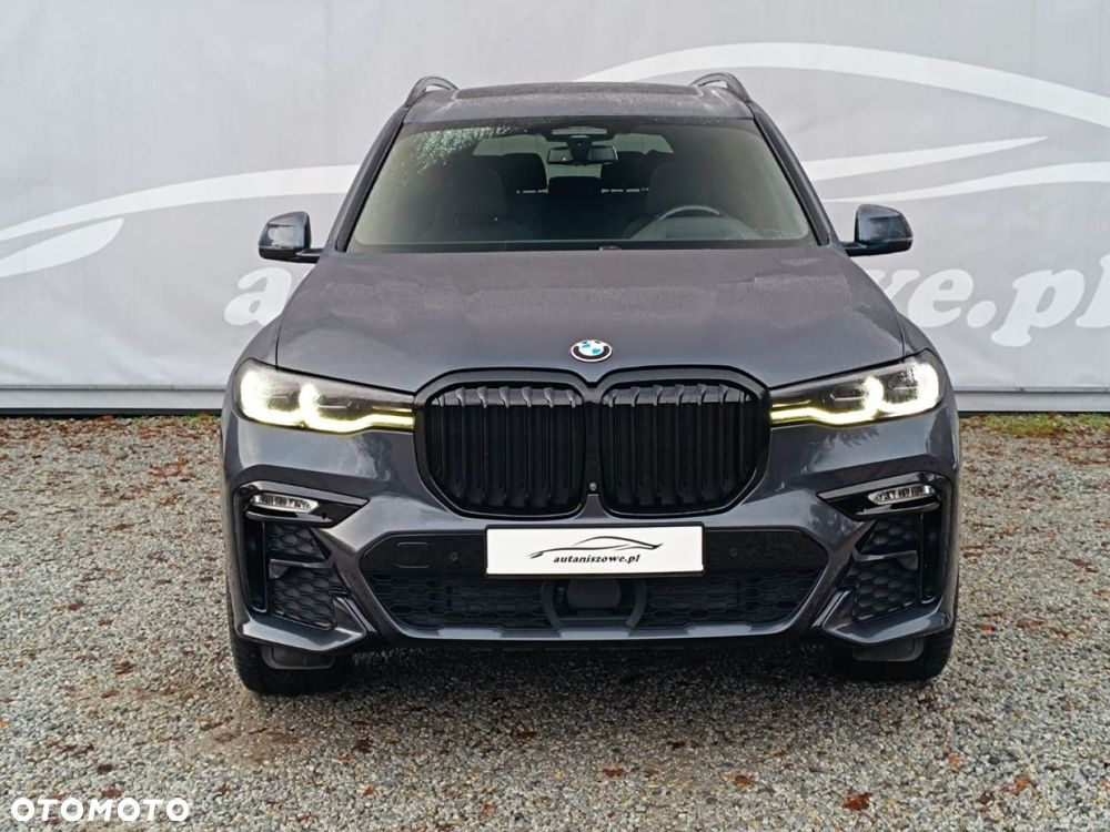 BMW X7 - 11