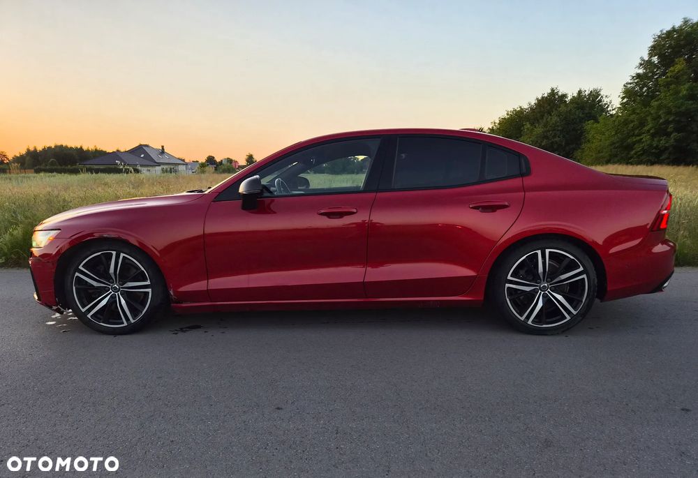 Volvo S60 T6 AWD R-Design - 4