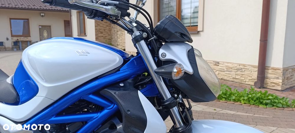 Suzuki Gladius - 30