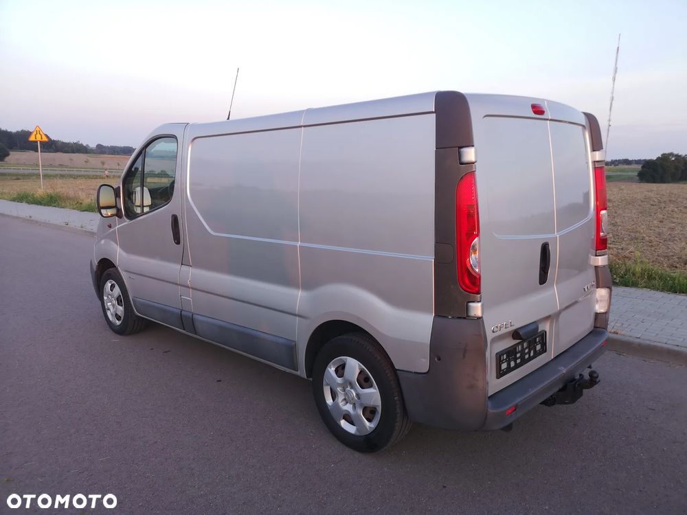 Opel VIVARO - 10